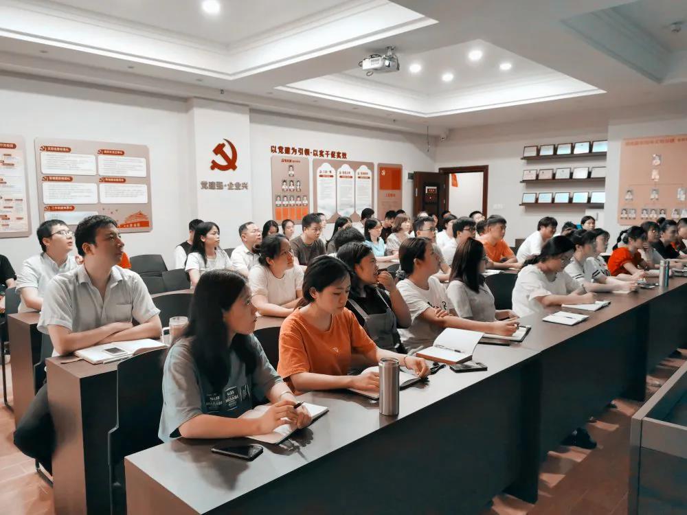 热烈庆祝建党99周年，湖南米乐网页版在线登录入口-米乐（中国）组织全体骨干召开“不忘初心、牢记使命”主题教育活动